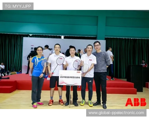 武汉羽毛球队崛起之路：邀请赛背后的成长与奋斗故事