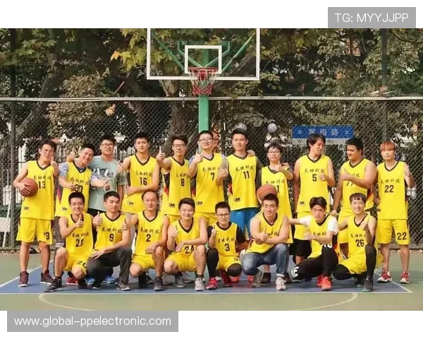 北京篮球队在邀请赛中的比赛经验与表现分析与点评