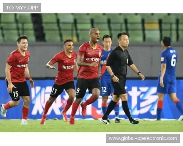 南京排球队以69分领跑精英赛积分榜展现强劲实力